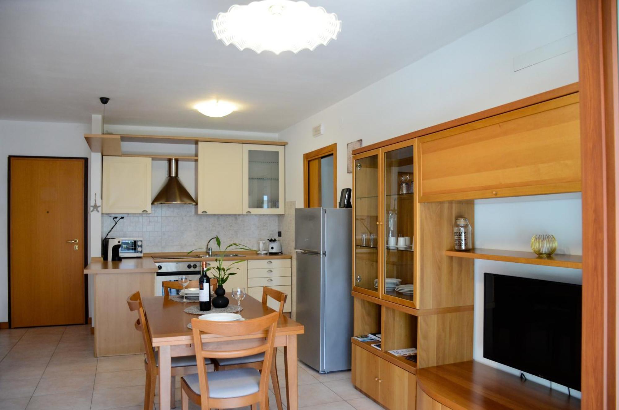 Appartamento Peler13 Con Balcone E Parcheggio Riva del Garda Exterior photo
